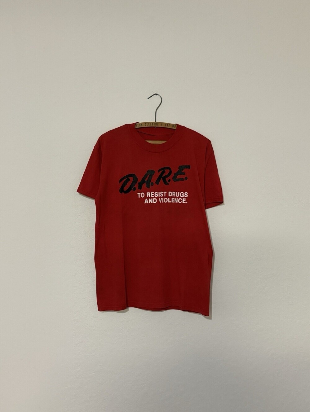 Vintage 90’s DARE Huntington Beach Member Red Men’s Shirt Size Shirt L